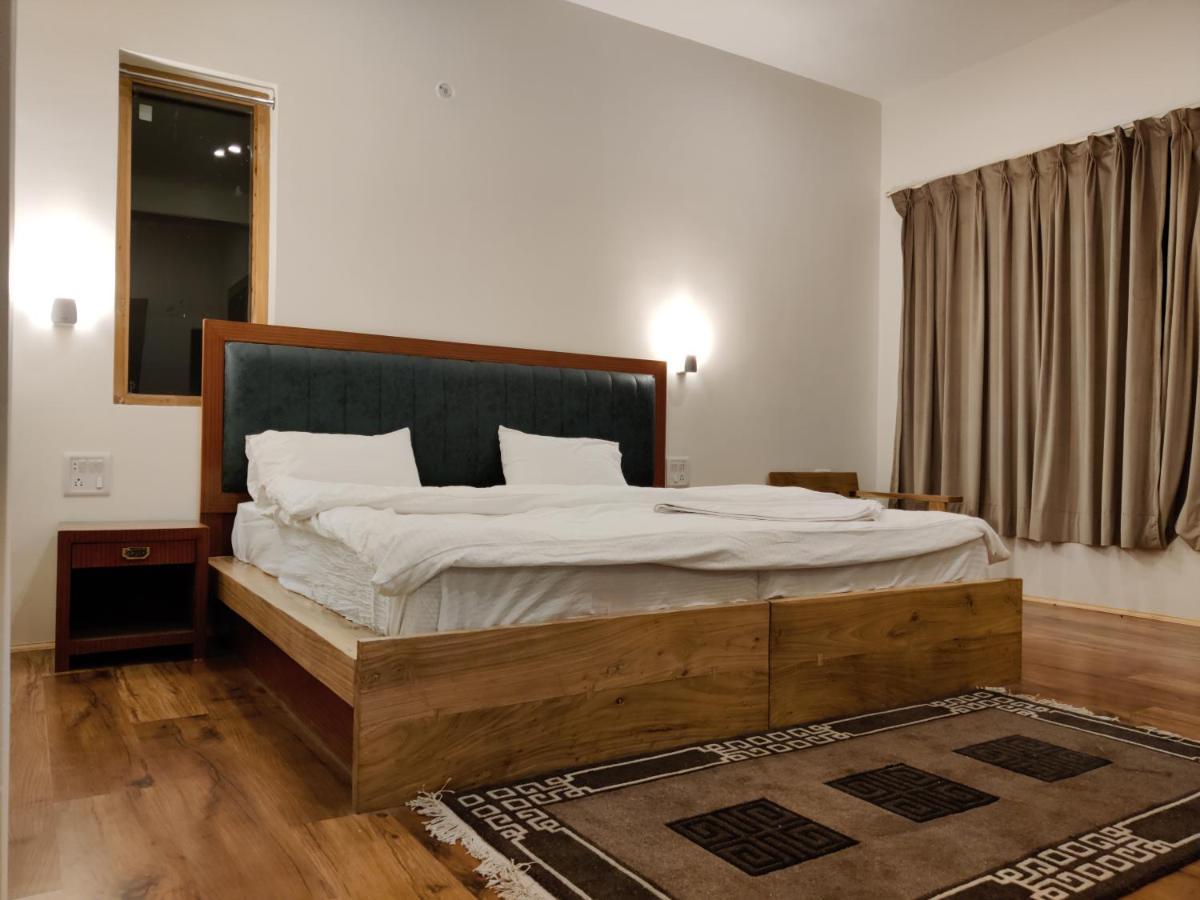 Rock Castle Residency Hotel Leh Buitenkant foto